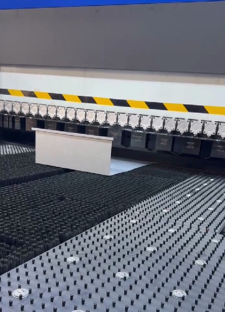 Fire cabinet fully automatic bending