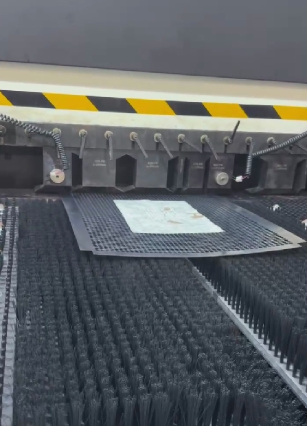 Fully automatic bending of porous sheet metal