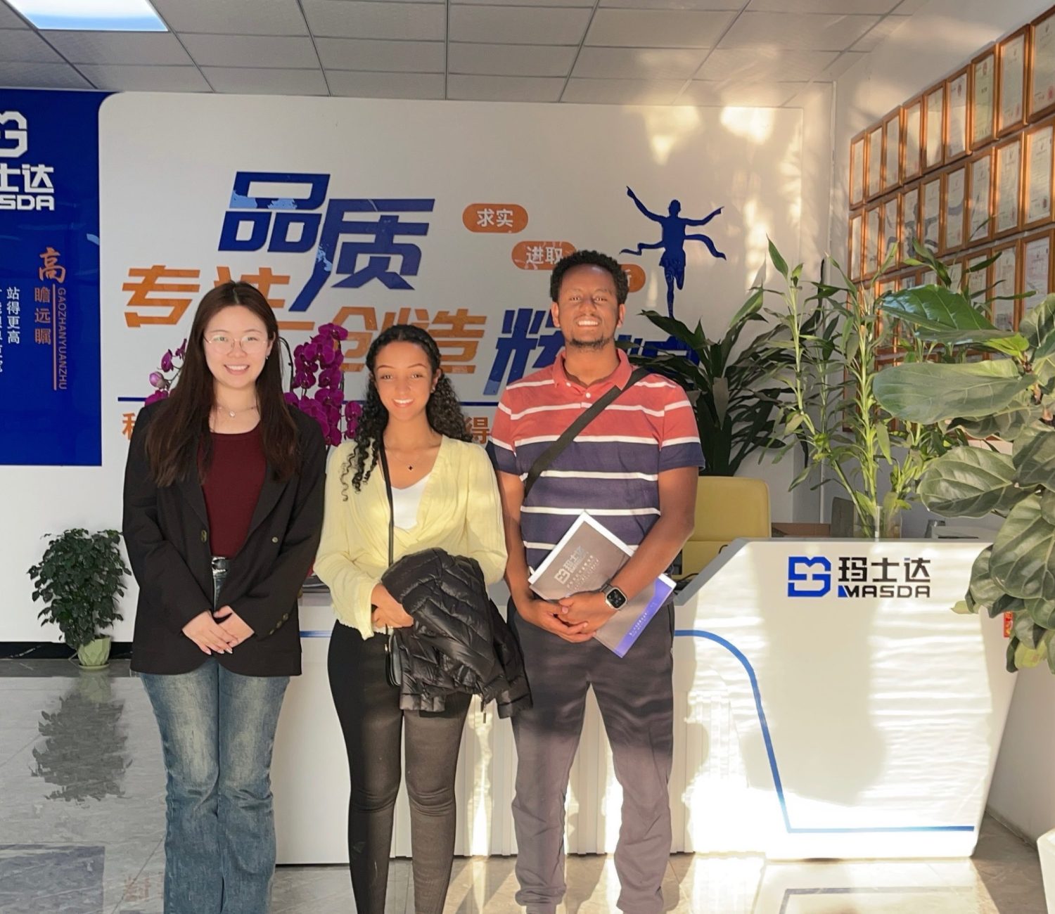 {"source_type":"douyin_beauty_me","data":{"infoStickerId":"","capability_extra_v2":{},"imageEffectId":"","pictureId":"2F4B01E8-E91F-4F48-98F2-A17DFF4C6C3D","enter_from":"enter_launch","stickerId":"","capability_key":["portrait"],"filterId":"","product":"retouch","activityName":"","appversion":"11.4.0","os":"ios","playId":""}}